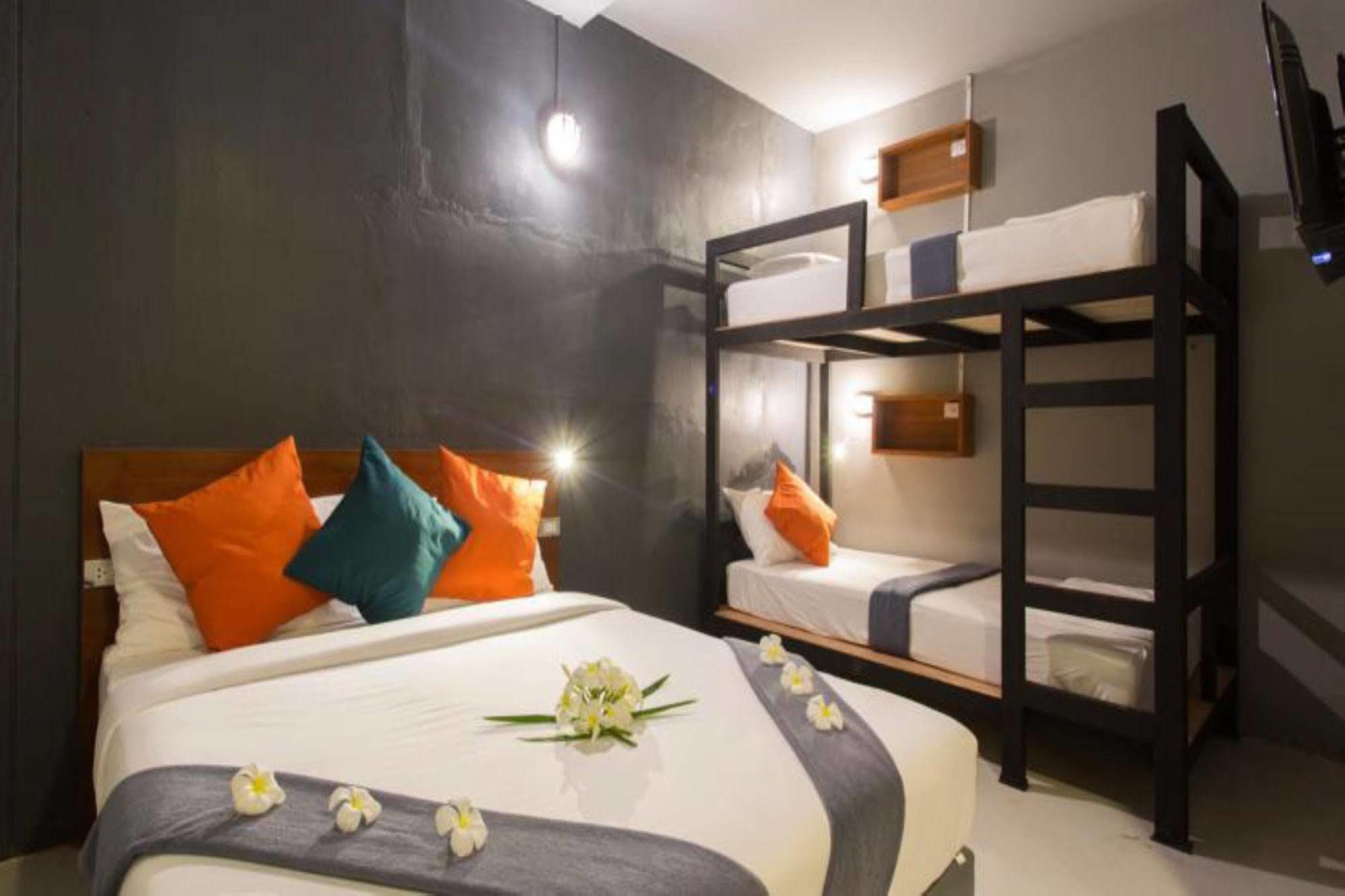Holiday Station Hostel Krabi Zewnętrze zdjęcie